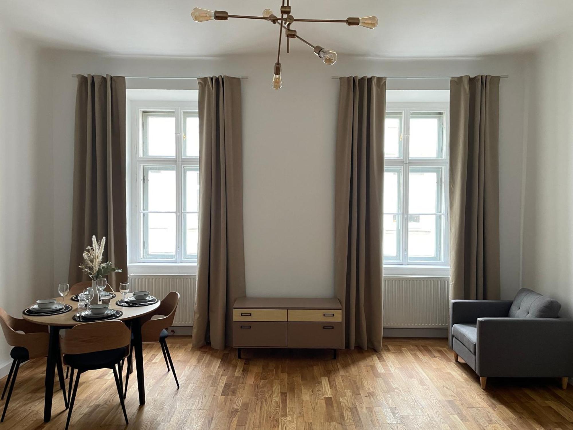 Authentic Apartment Near The City Centre Виена Екстериор снимка